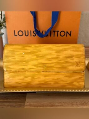 Louis Vuitton Yellow Epi  Wallet Clutch
